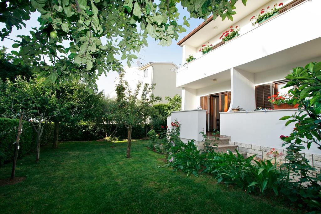Apartment Nerina Poreč Exterior foto