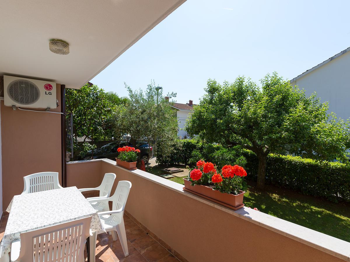 Apartment Nerina Poreč Exterior foto